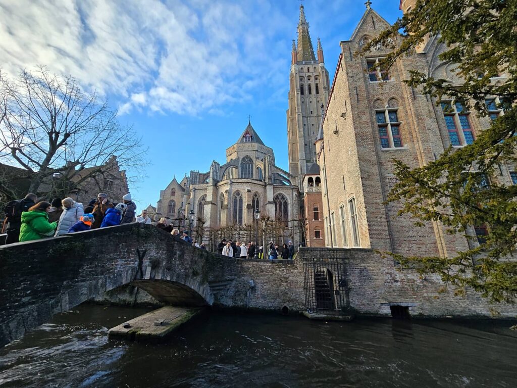 Cosa vedere a Bruges: guida completa alla perla delle Fiandre che ti ruba il cuore 68 Ponte di Bonifacio Bruges