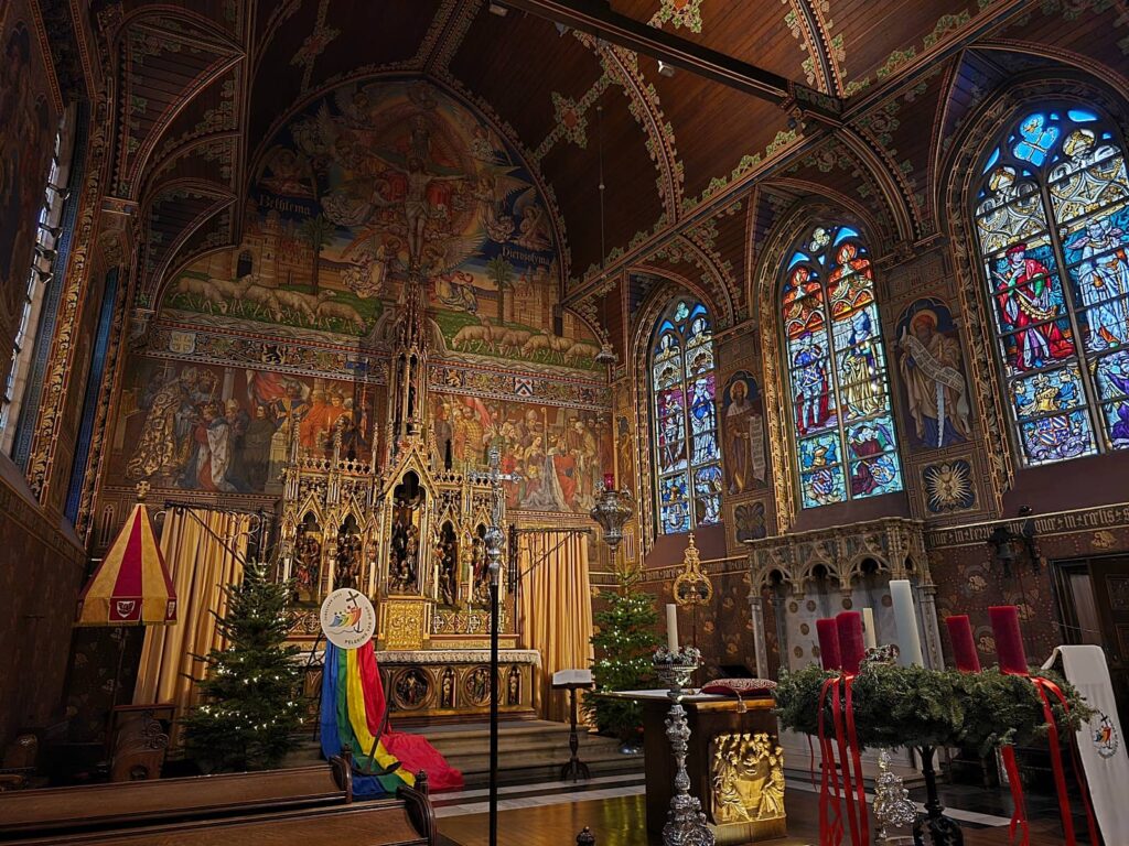 Cosa vedere a Bruges: guida completa alla perla delle Fiandre che ti ruba il cuore 42 Basilica del Santo Sangue