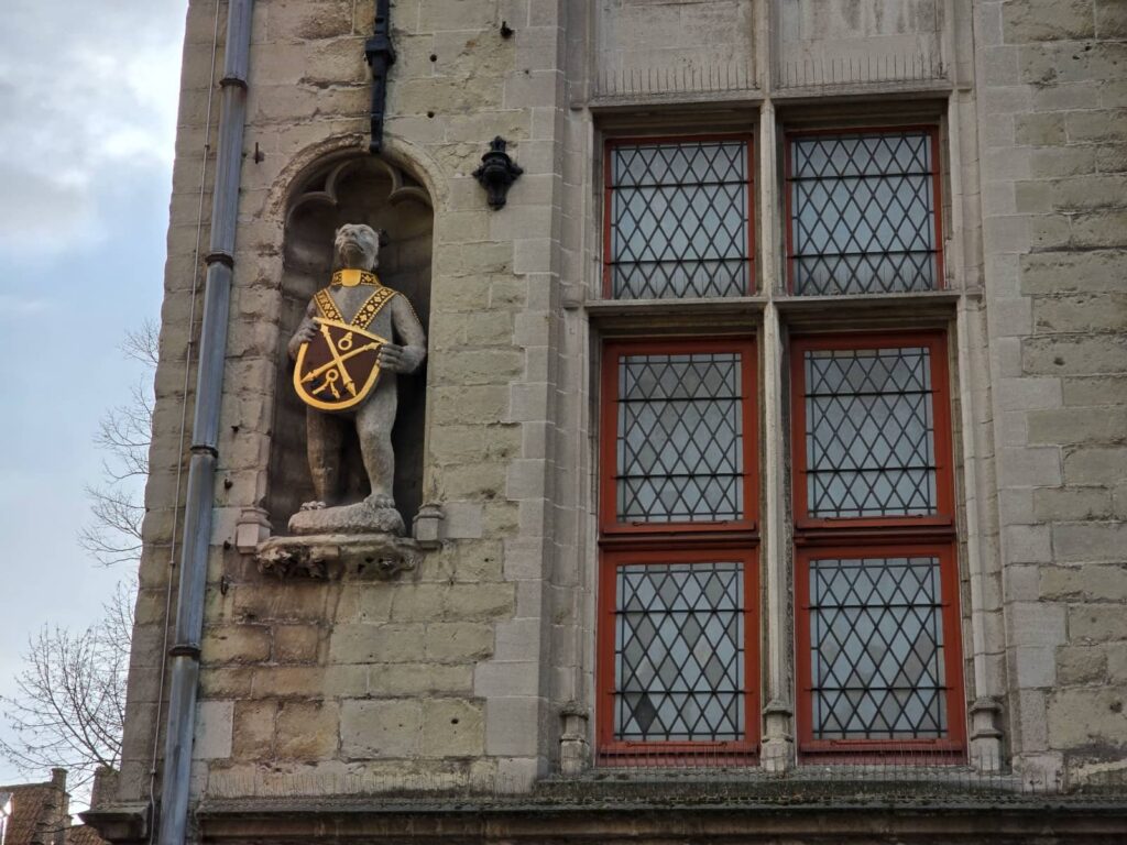 Cosa vedere a Bruges: guida completa alla perla delle Fiandre che ti ruba il cuore 161 l'orso di bruges