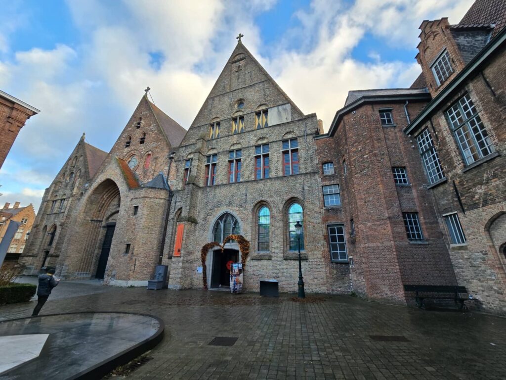 Cosa vedere a Bruges: guida completa alla perla delle Fiandre che ti ruba il cuore 92 ospedale di san giovanni, bruges cosa vedere