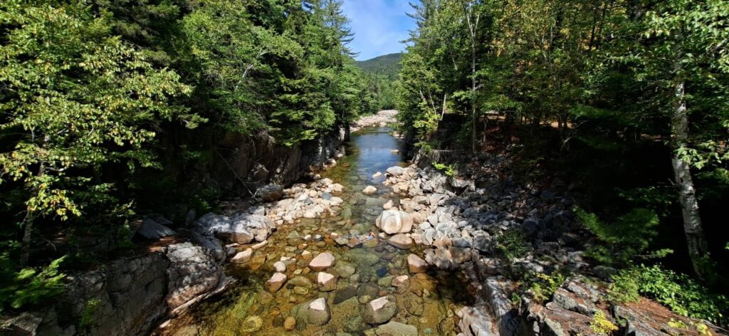 cascate Kancamagus Highway: rocky gorge