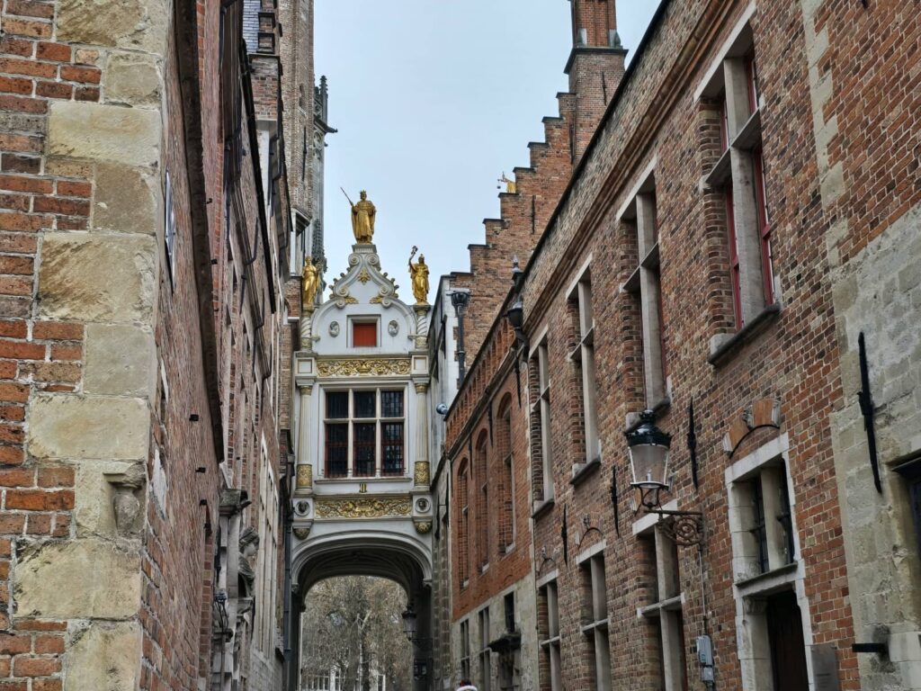 Cosa vedere a Bruges: guida completa alla perla delle Fiandre che ti ruba il cuore 49 strada dell'asino cieco, bruges