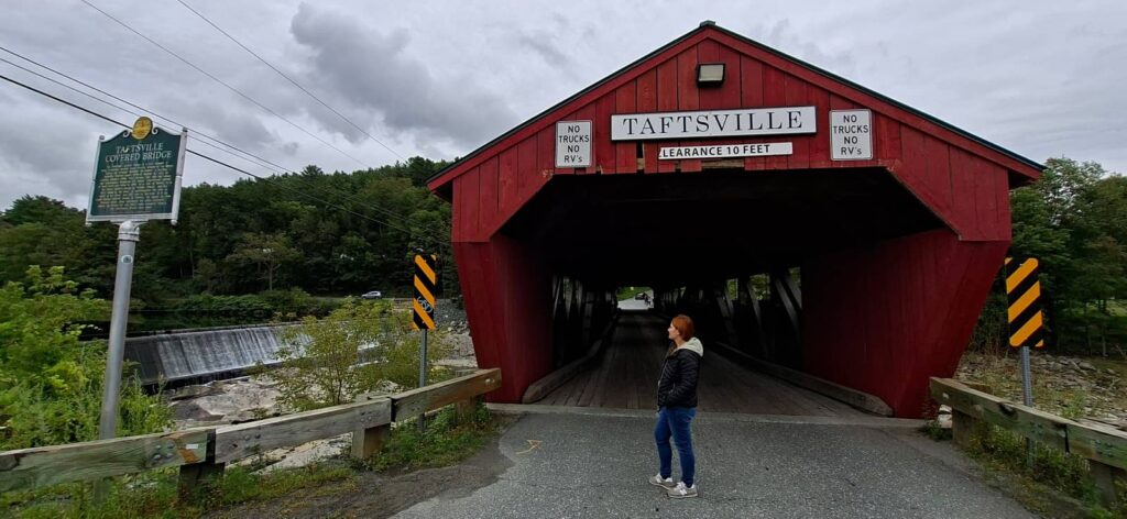 Cosa vedere a Woodstock Vermont: guida al villaggio più bello del New England 43 Taftsville Covered Bridge