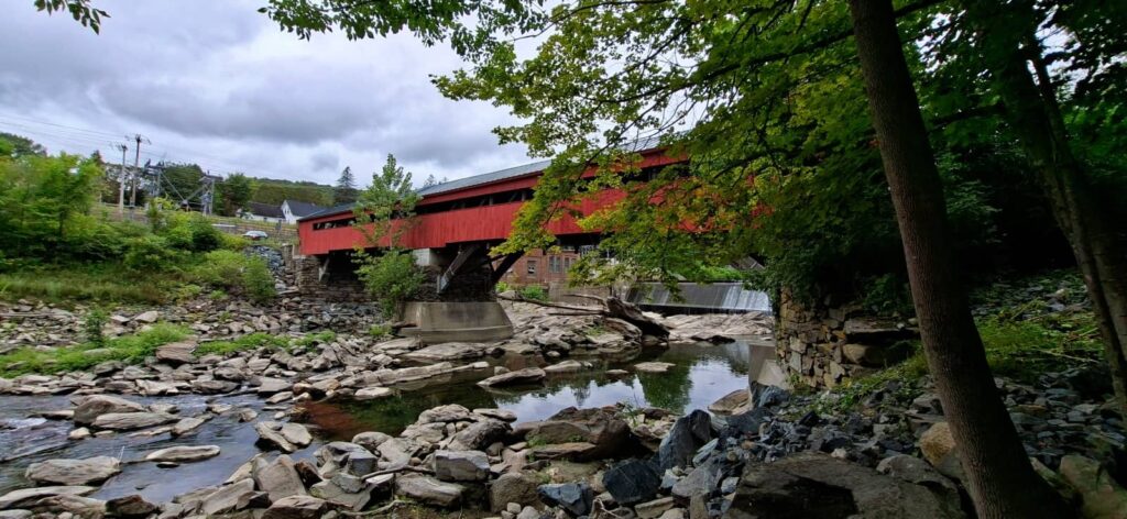 Cosa vedere a Woodstock Vermont: guida al villaggio più bello del New England 44 Taftsville Covered Bridge