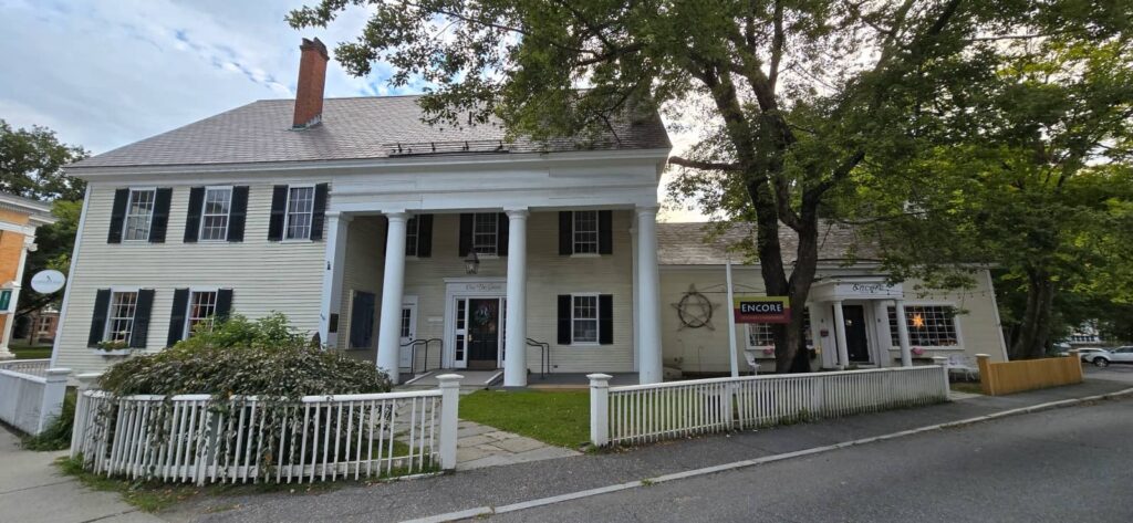 Cosa vedere a Woodstock Vermont: guida al villaggio più bello del New England 51 woodstoack vermont, scorci cittadini