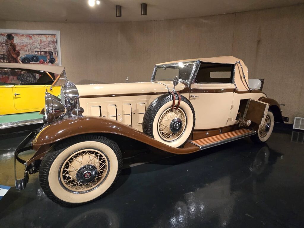 Cadillac V 16 Convertible Coupe