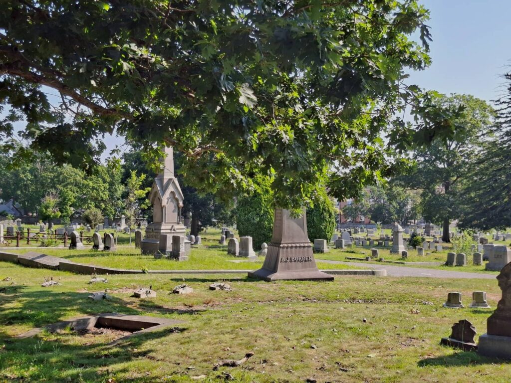 mausoleo della famiglia Borden, Oak Grove Cemetery