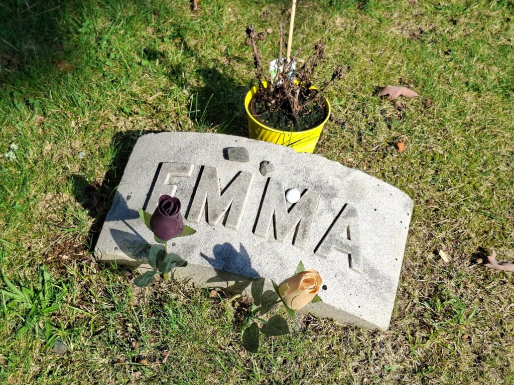 La tomba di Emma Borden, Oak Grove Cemetery